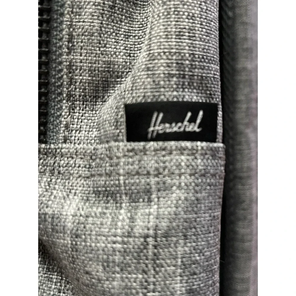 Herschel Supply Co Raven Crosshatch Classic Backpack 23 L #10005-00919-OS) [NWT]